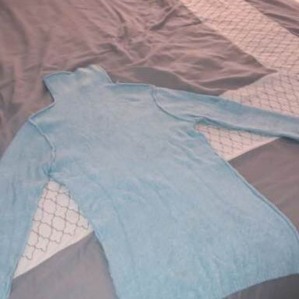 Athleta ultra soft turtleneck